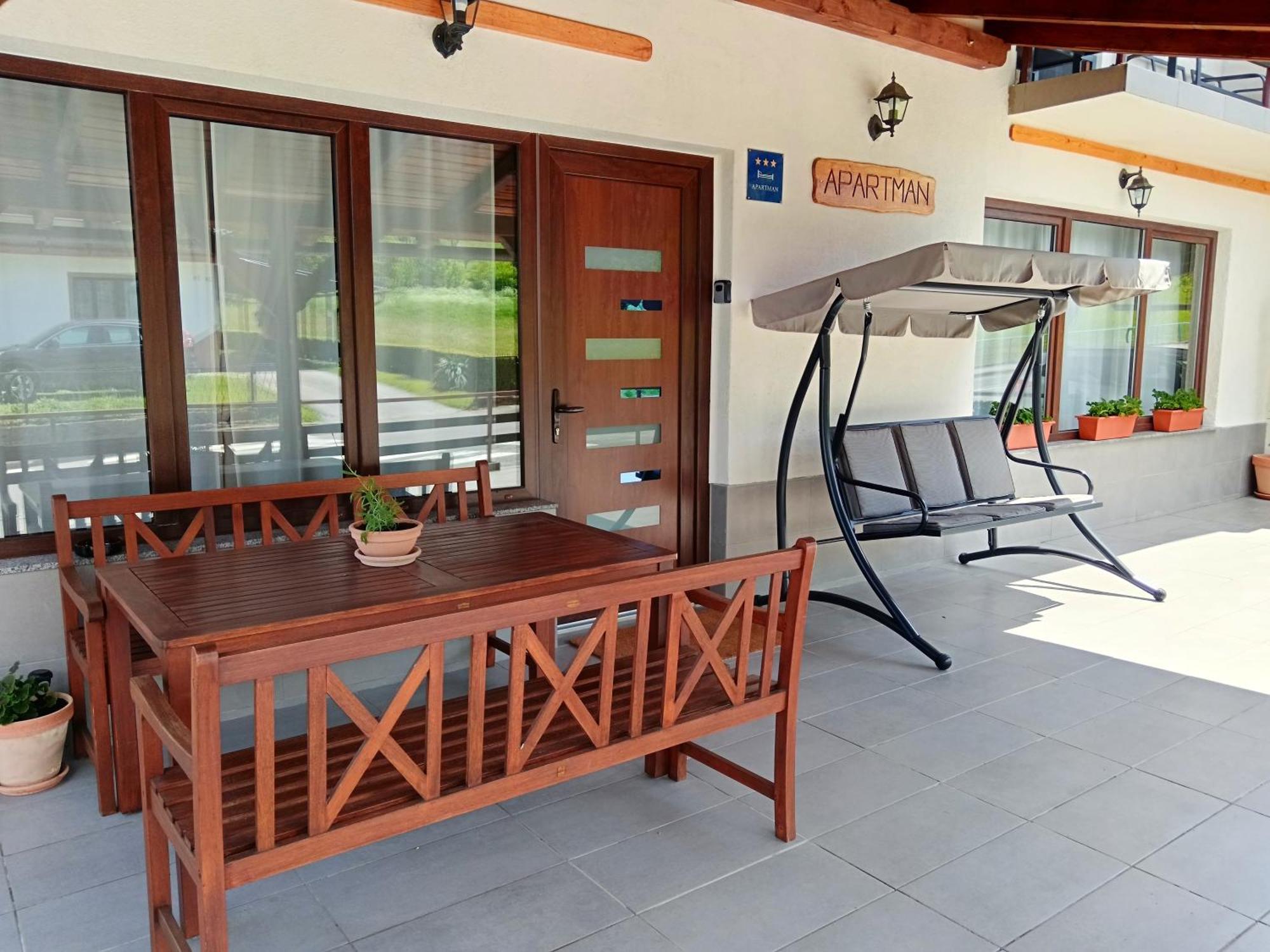 Apartman Thea Gomirje Exterior photo